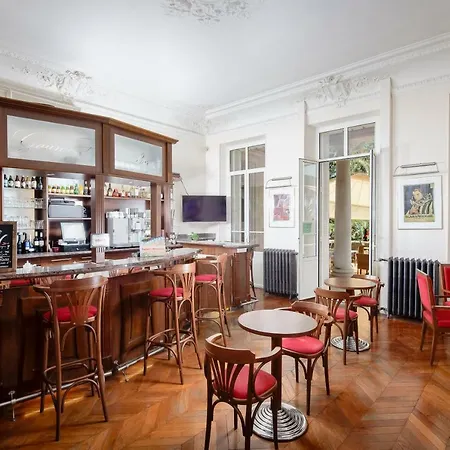 Les Tourelles Aparthotel 3*